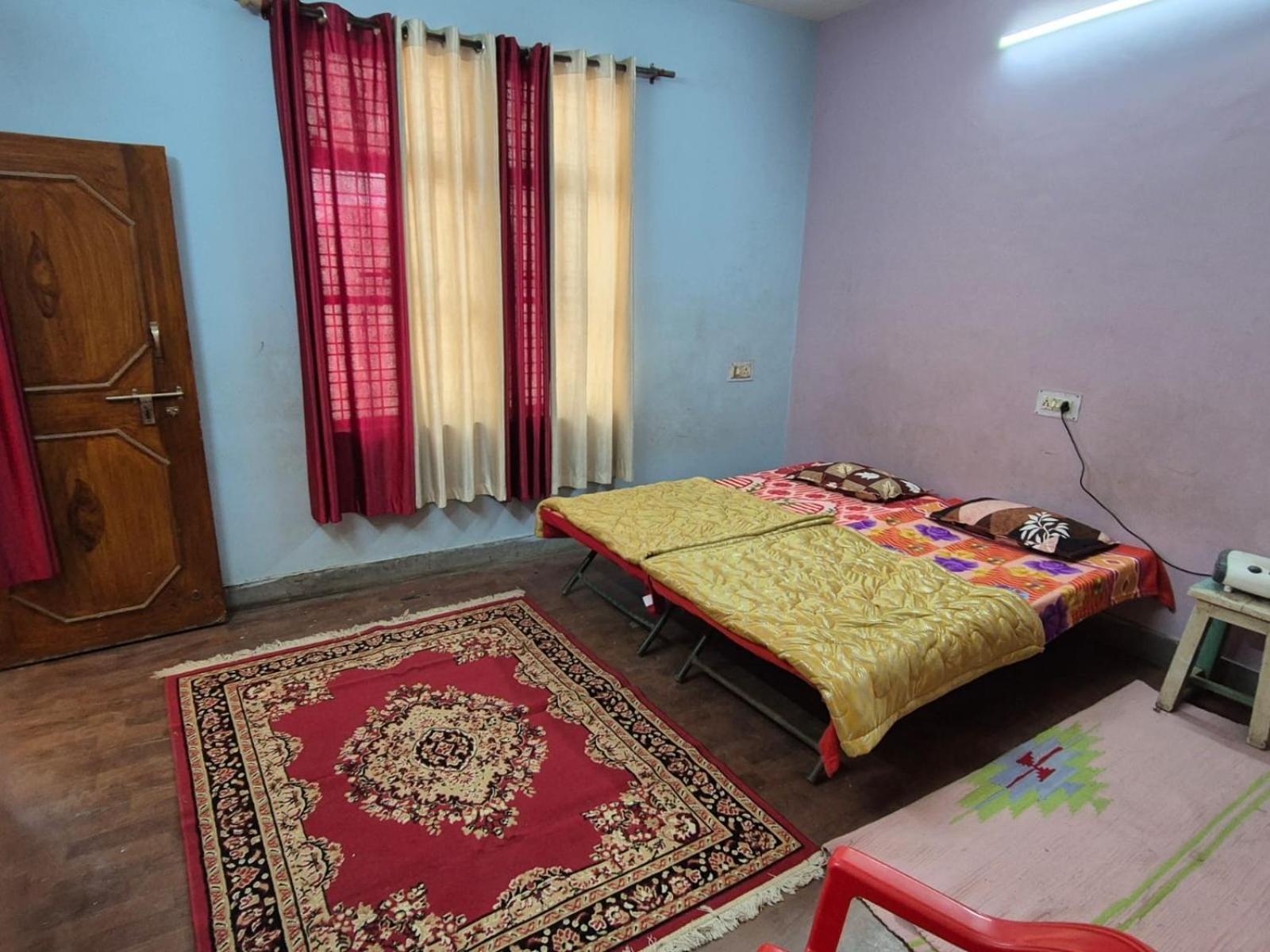 Prayag Ravi Homestays Allāhābād Junction エクステリア 写真
